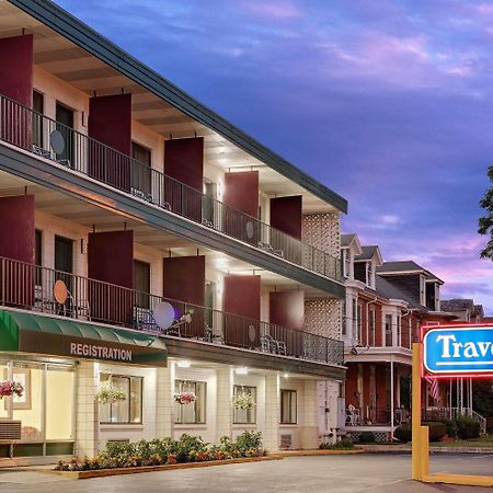 Travelodge By Wyndham Chambersburg Extérieur photo