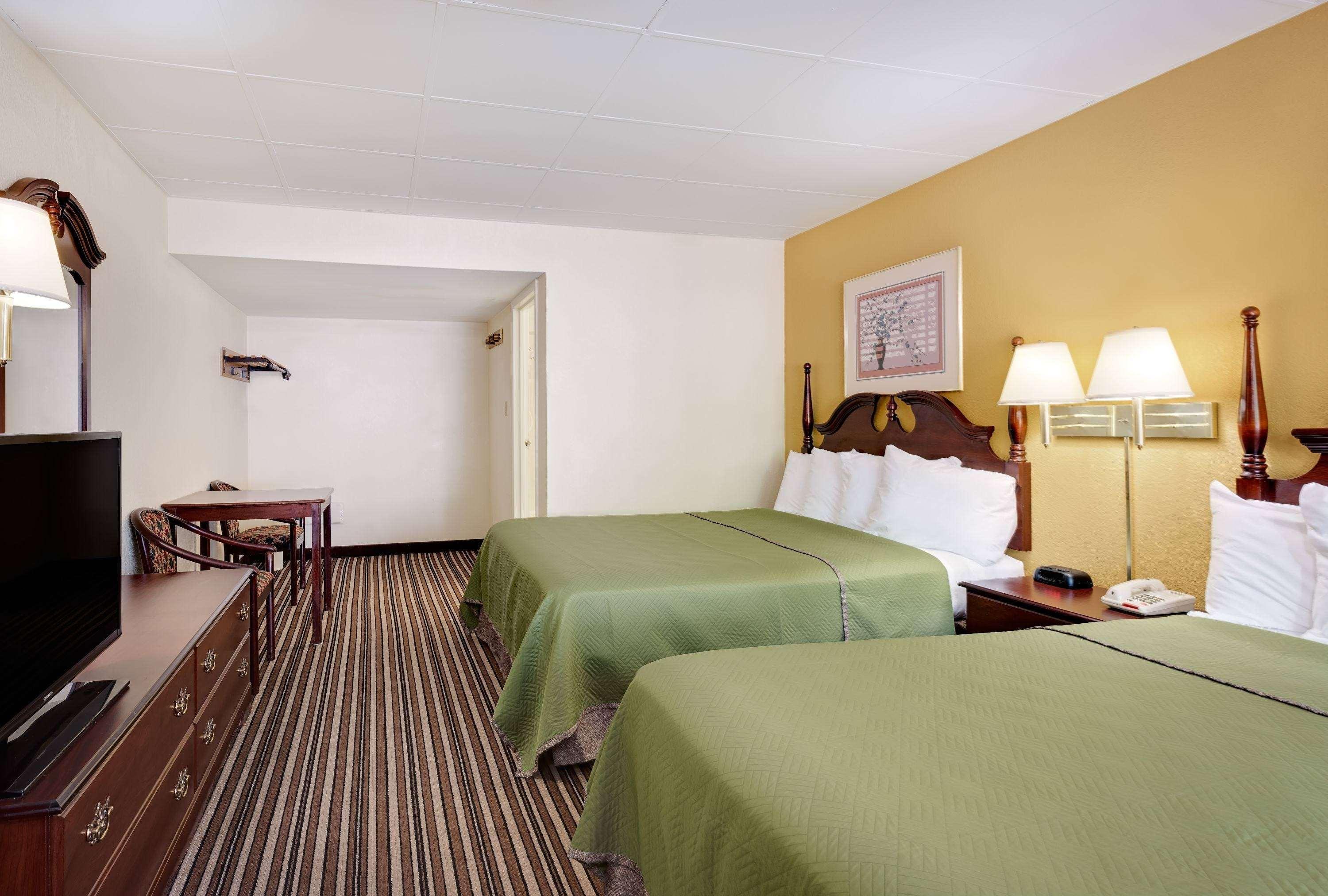 Travelodge By Wyndham Chambersburg Extérieur photo