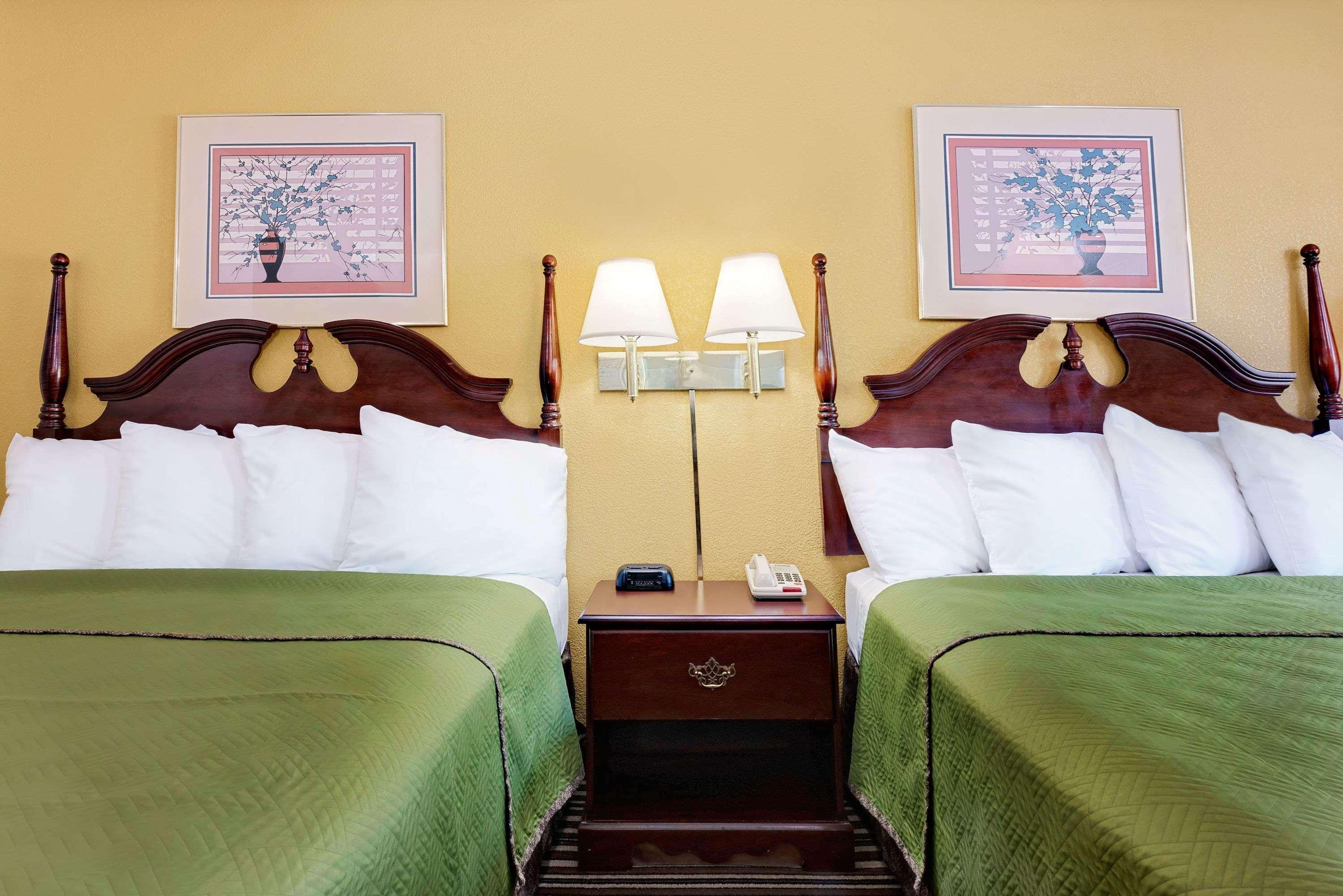 Travelodge By Wyndham Chambersburg Extérieur photo